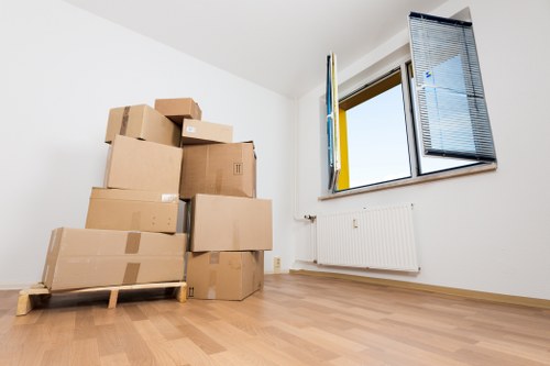 Kings Cross apartment move with lifting and loading support
